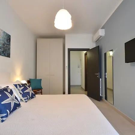Apartment Sofia Al Mare Garage Few Steps From The