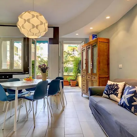 Apartment Sofia Al Mare Garage Few Steps From The